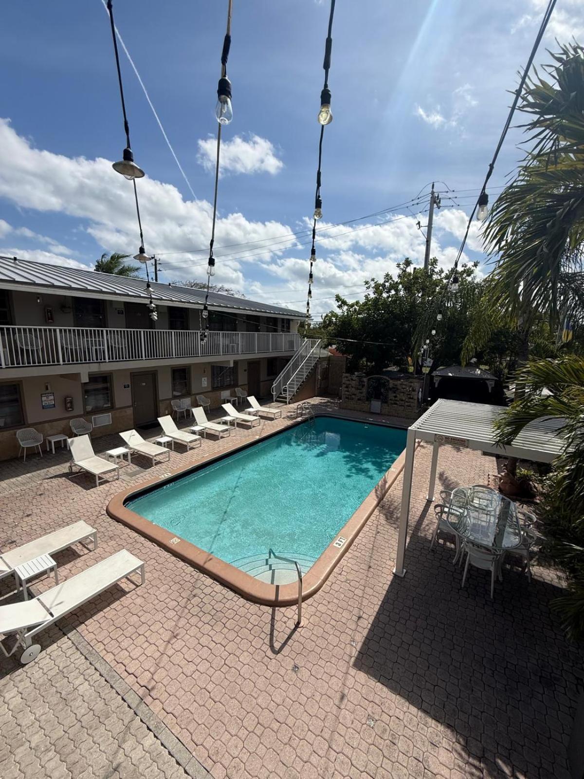Sheridan Guesthouse Dania Beach Exterior foto